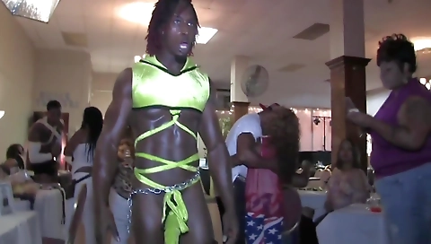 Shavyw ejaculen andi natal share cock