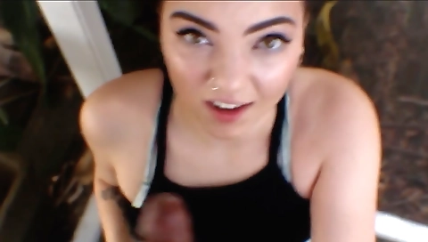 Imos drains and her pussy with a littlex