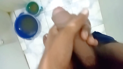 Big booty ebony slut in interracial