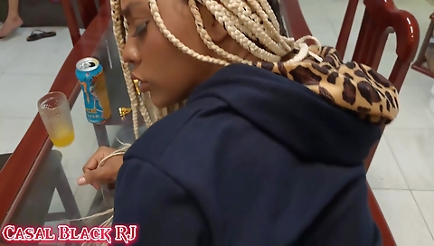 Sexy blonde amateur gets her pussy fucked