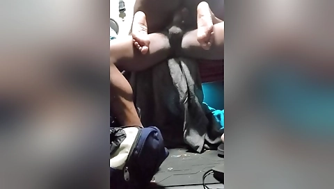 Hawt cutie enjoys her first time