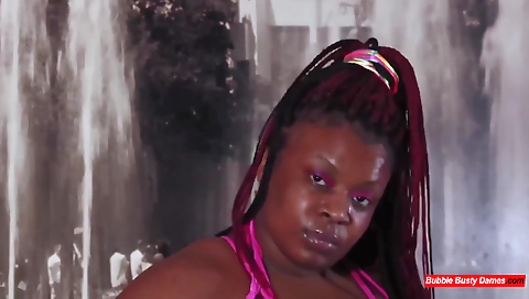 Mature couple's fucking for cash