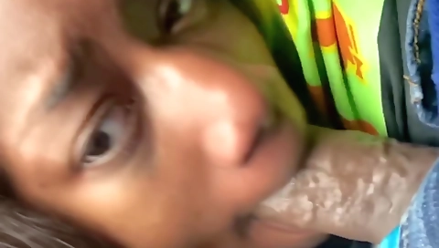 She's alow mint & facia fucktoy