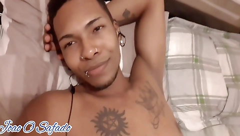 Hawt babe fucked by a huge cock