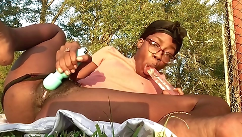 Sexy young chick gets fucked by her boyfriend